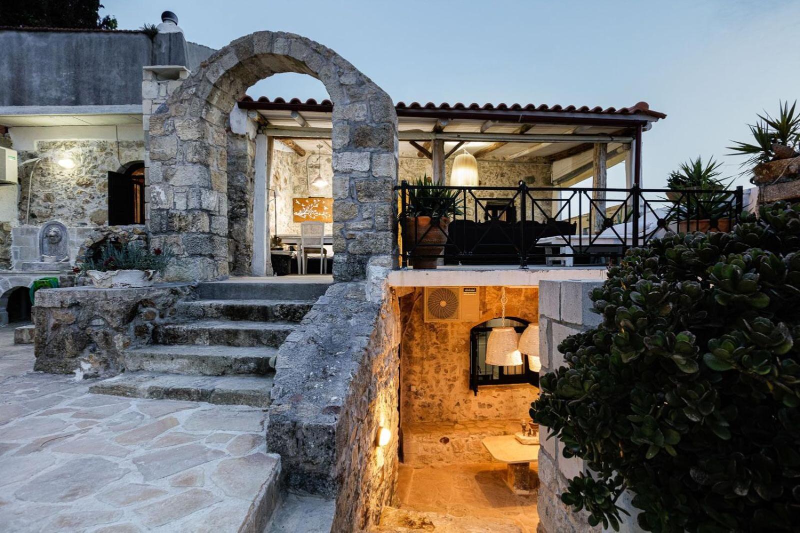 فيلا Antonia'S Stonebuilt Mansion With A Private Pool Arménoi المظهر الخارجي الصورة
